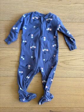Pekkle Cherry printed footie - size 6 months